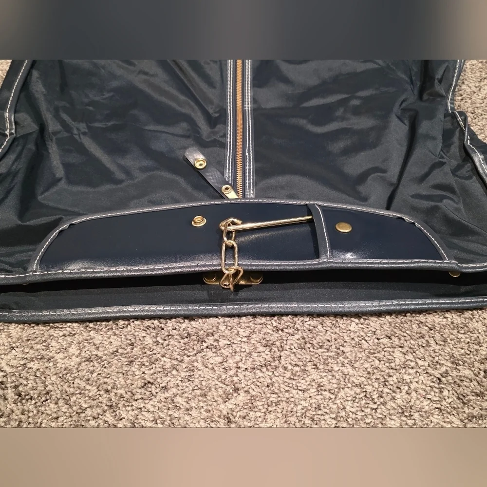 Vintage Verdi Garment Luggage-Over The Shoulder- Softshell